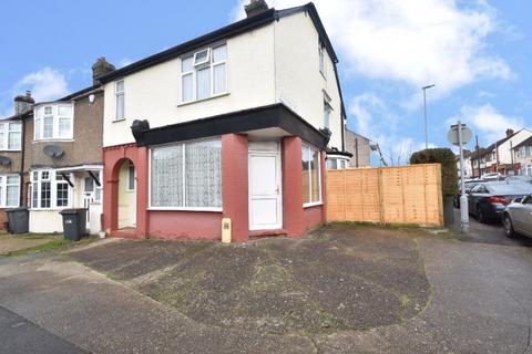 4 bedroom end of terrace house for sale - Portland Road, Luton