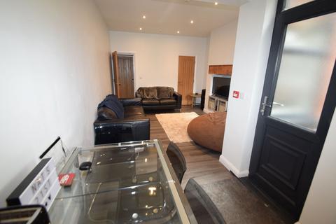 5 bedroom terraced house to rent, 24 Denham Road, Ecclesall