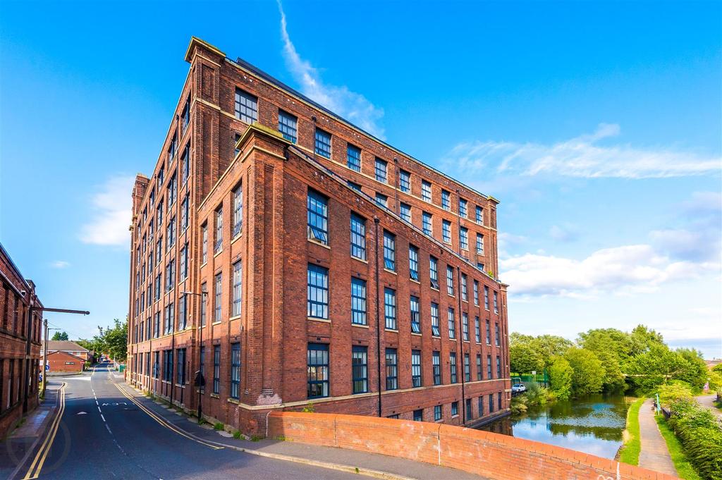 Mather House, Mather Lane, Leigh 2 bed apartment £170,000