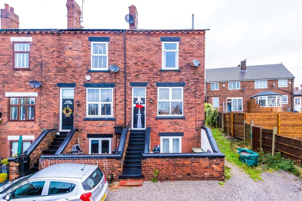 Nelson Street, Tyldesley, Manchester 2 bed end of terrace house £160,000