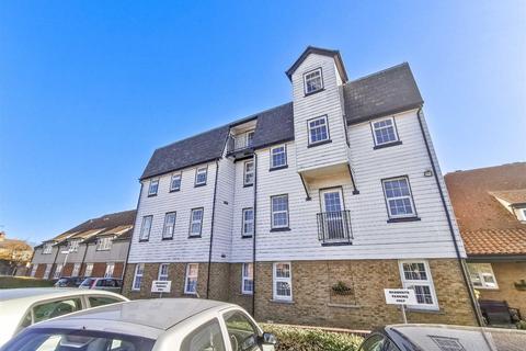 2 bedroom flat for sale - The Garners, Rochford