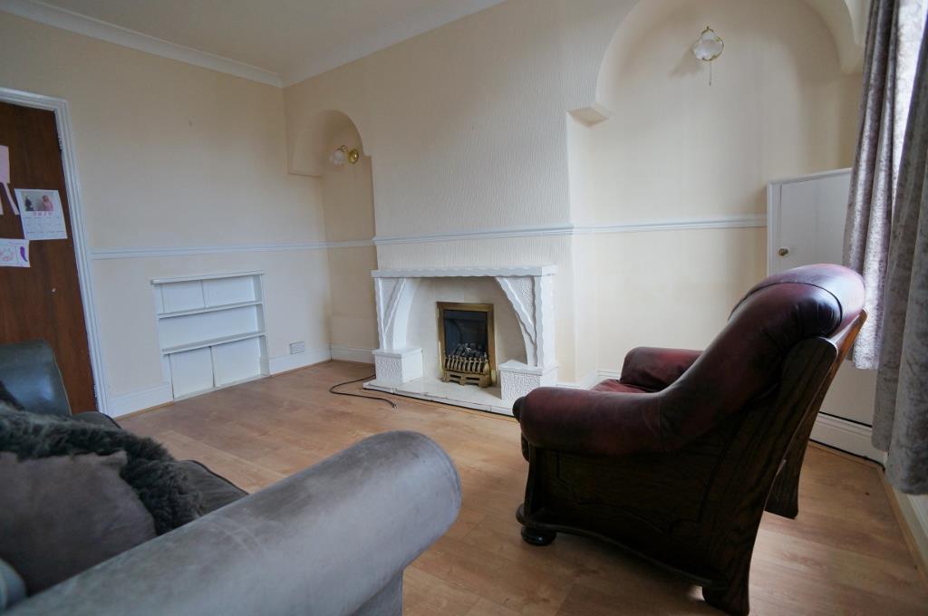 Carleton View, Pontefract 2 bed terraced house £500 pcm (£115 pw)