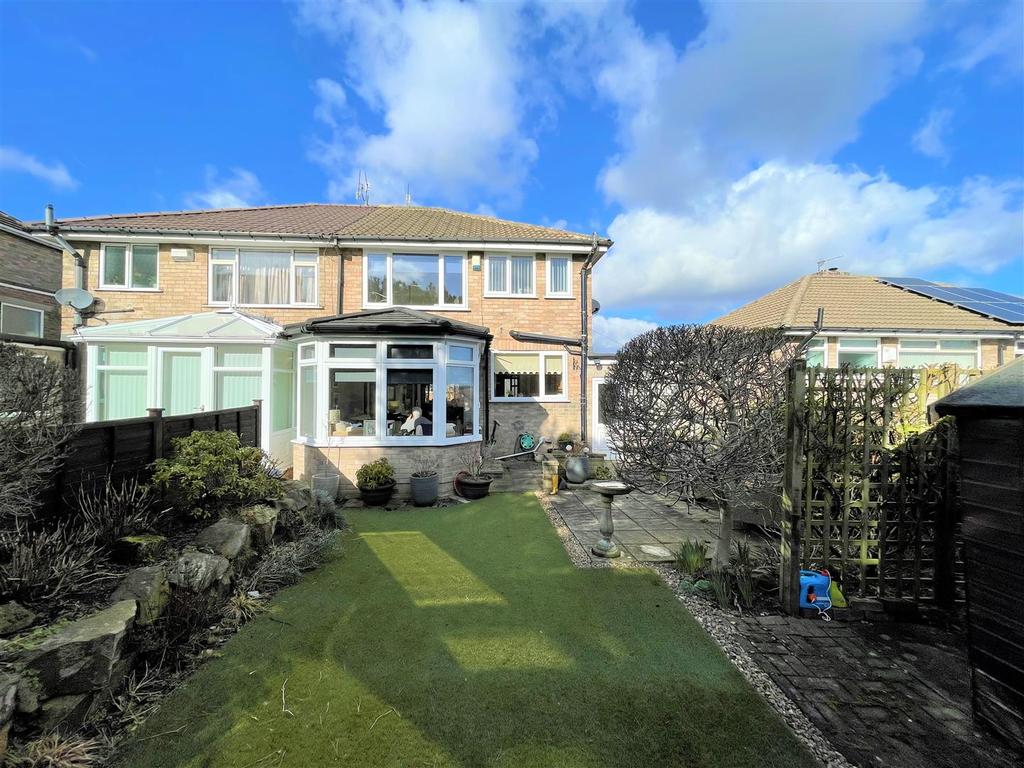 Marchwood Avenue, Stannington, S6 5LG 3 bed semidetached house £260,000