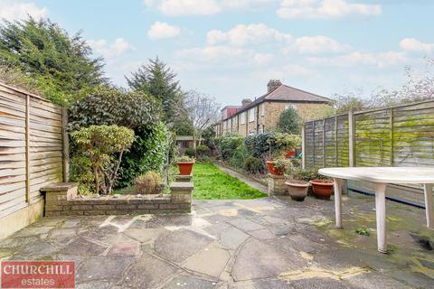 3 bedroom terraced house for sale - Thornwood Close, London