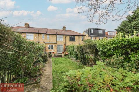 3 bedroom terraced house for sale - Thornwood Close, London
