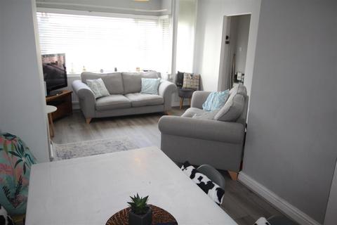 16 Cae Coed, Llandudno Junction, LL31 9LD