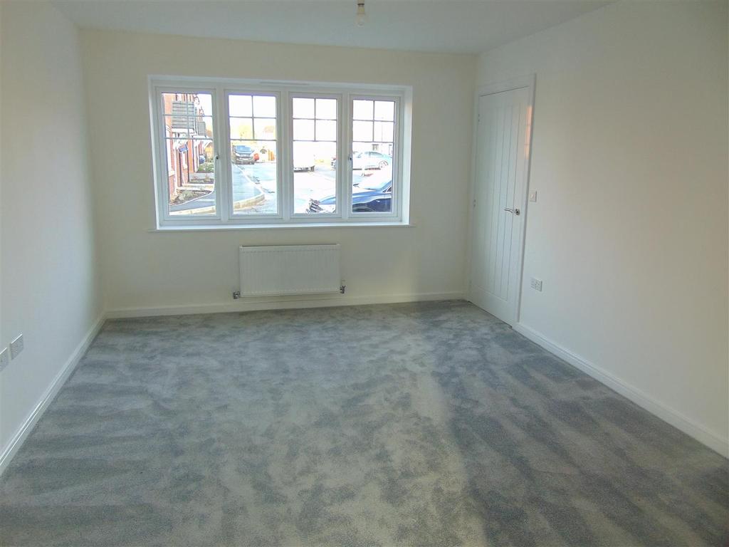 Leasowe Road, Walsall Wood 3 bed semidetached house £950 pcm (£219 pw)