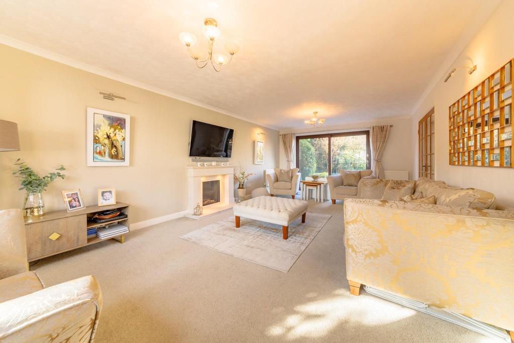 Ingarsby Lane, HoughtonOnTheHill, Leicester 4 bed detached house £