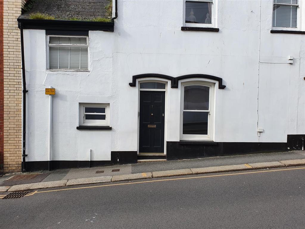 Mitchell Hill, Truro 1 bed flat £725 pcm (£167 pw)