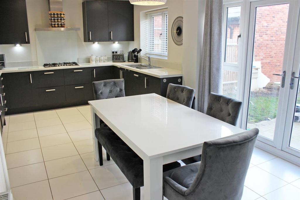Grendon Road, Polesworth, Tamworth 4 bed detached house £400,000