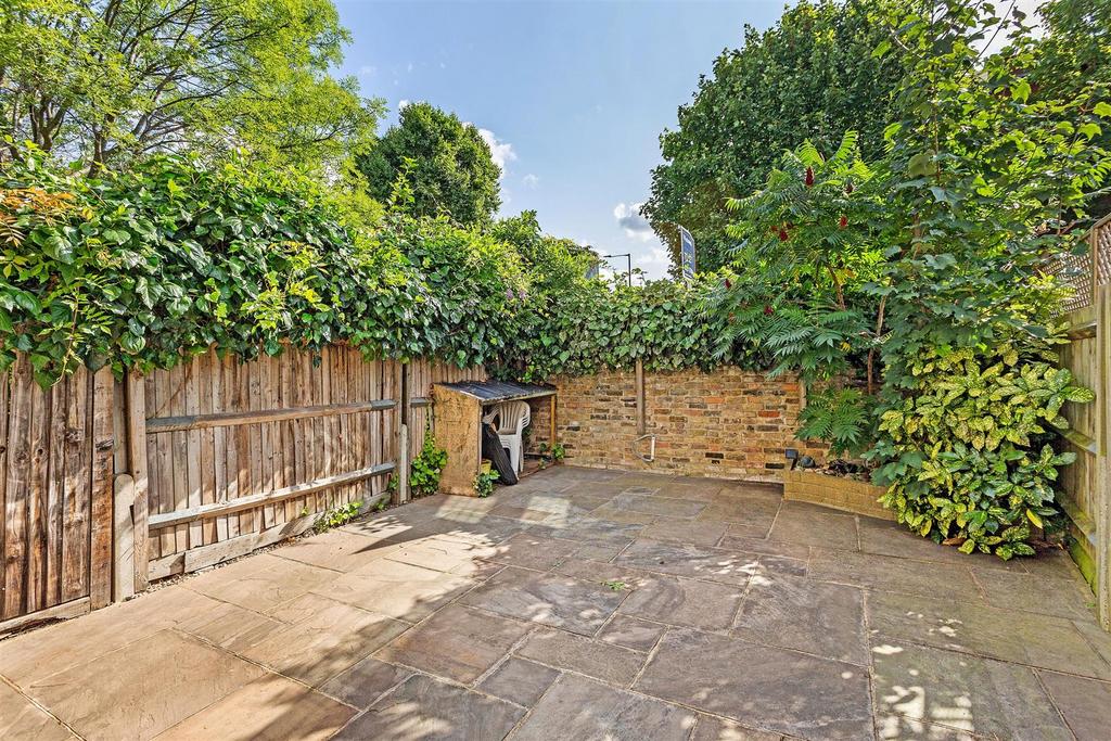 22591 22 pettiward close sw15   27 lo.jpg
