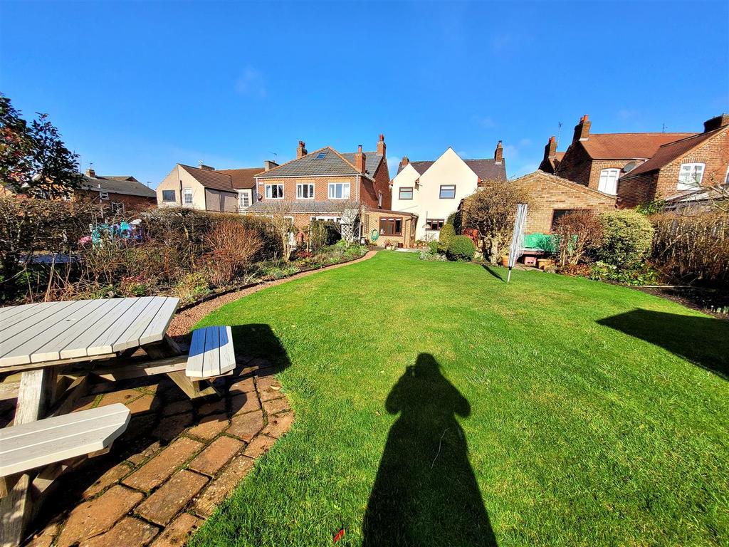 Belper Road, West Hallam 3 bed cottage £325,000