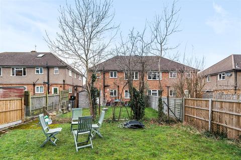 244 Stoneleigh Park Road, Epsom, KT19 0RQ