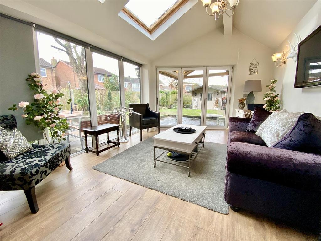 Sedgeford Drive, Shrewsbury 5 bed detached house £475,000