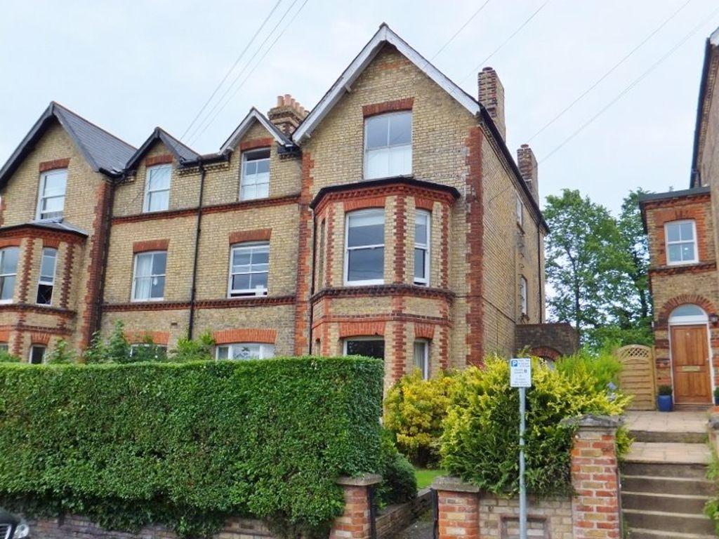 Granville Road, Sevenoaks TN13 1HA 2 bed flat £1,300 pcm (£300 pw)