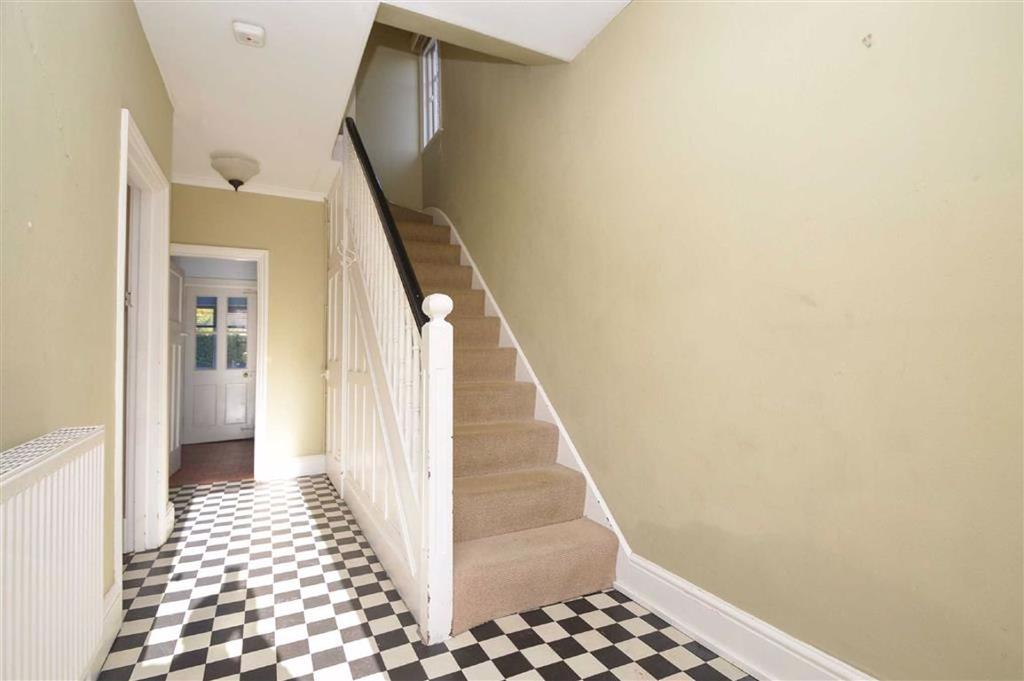 St Giles Road, Shrewsbury, Shropshire 3 bed detached house £350,000