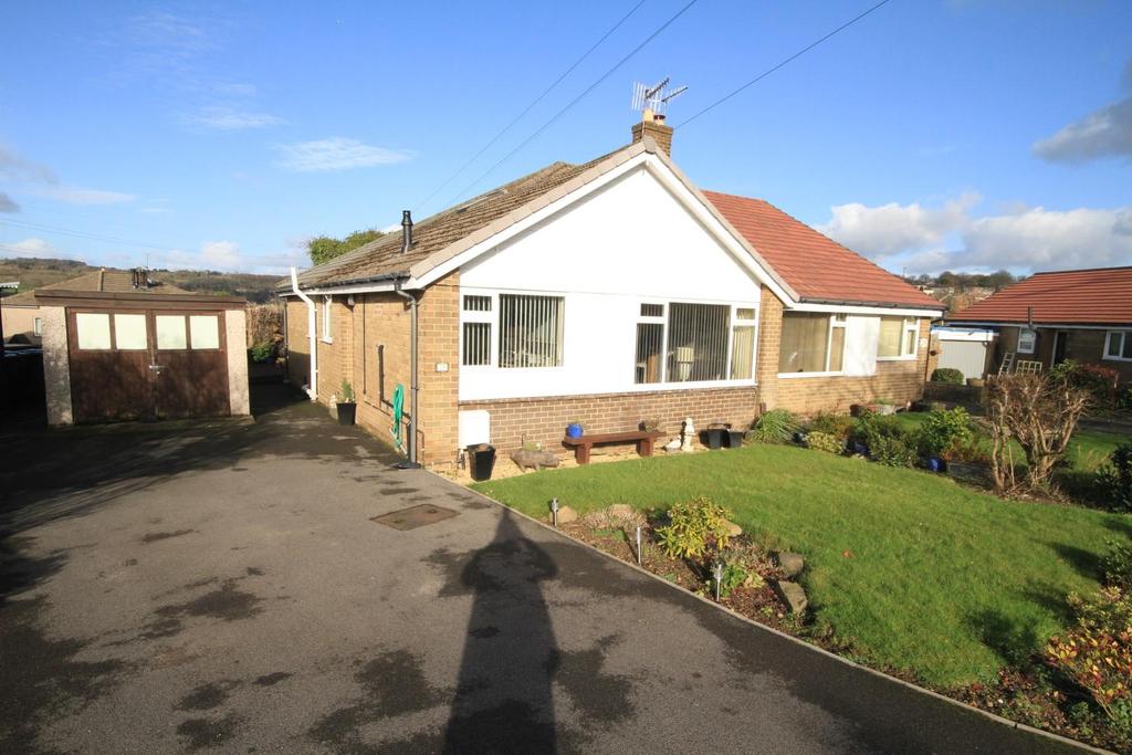 Brackendale Drive, Thackley, Bradford 4 bed semidetached bungalow £