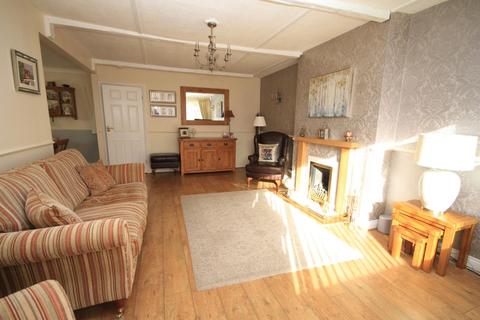 30 Brackendale Drive, Bradford, BD10 0SP