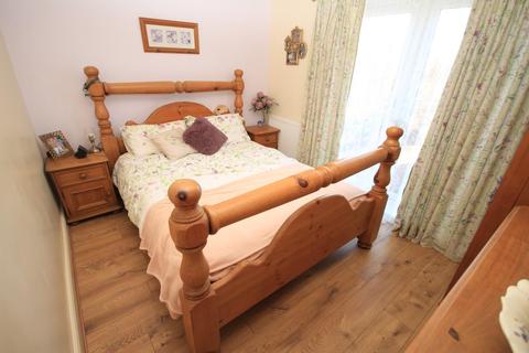 30 Brackendale Drive, Bradford, BD10 0SP