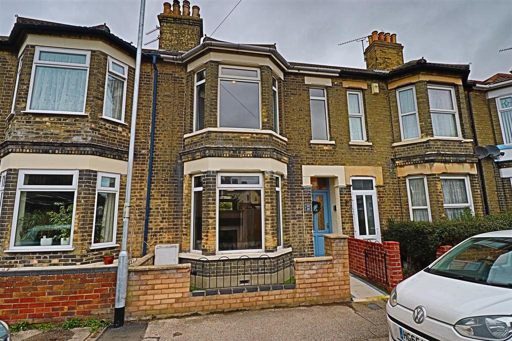 Beaconsfield Road, Lowestoft 3 bed terraced house £200,000