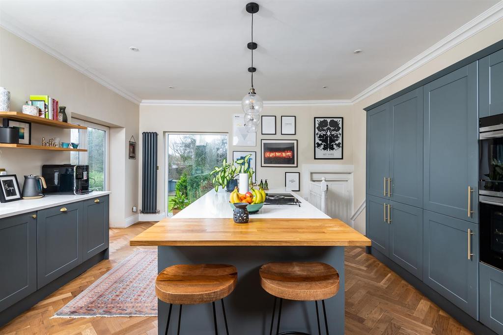 Kitchen/living/dining area