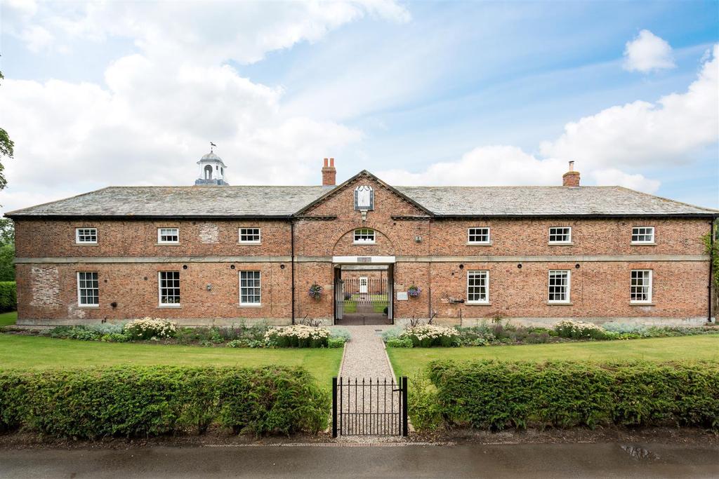 9 Derwent Court, Howsham, YO60 7PB 2 bed apartment £875 pcm (£202 pw)