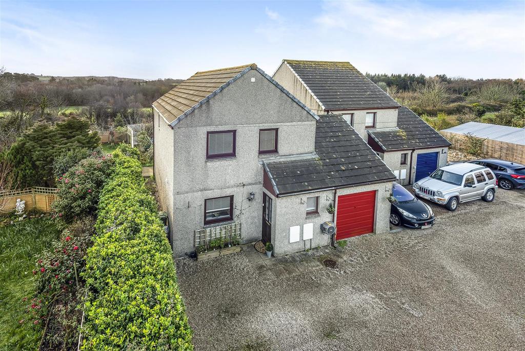 RoseAnGrouse 3 bed semidetached house £315,000