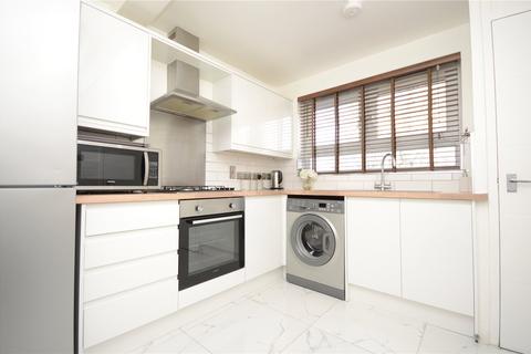 19 Grantham Road, Manor Park, London, E12 5LX