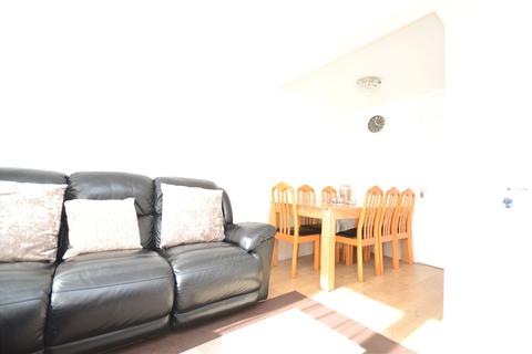19 Grantham Road, Manor Park, London, E12 5LX