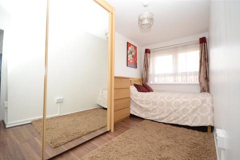 19 Grantham Road, Manor Park, London, E12 5LX