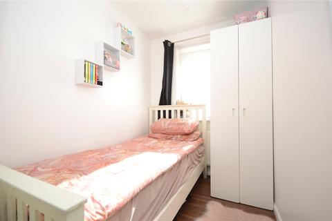 19 Grantham Road, Manor Park, London, E12 5LX