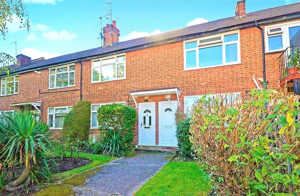 Buckingham Avenue, Whetstone, N20 2 bed apartment £1,500 pcm (£346 pw)