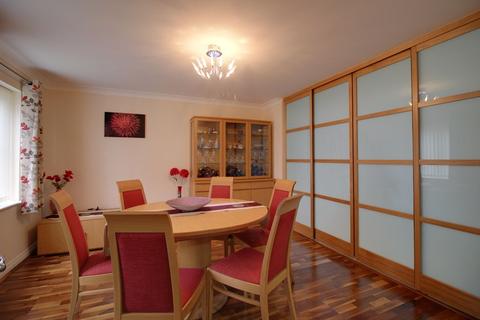 19 Grenadier Close, Shinfield, Reading, RG2 9EZ