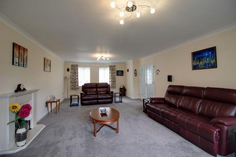 19 Grenadier Close, Shinfield, Reading, RG2 9EZ