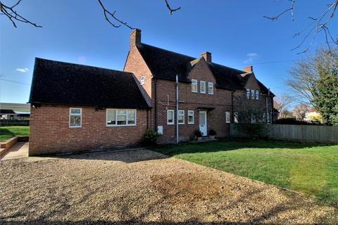 3 bedroom semi-detached house to rent, London Road, Blewbury