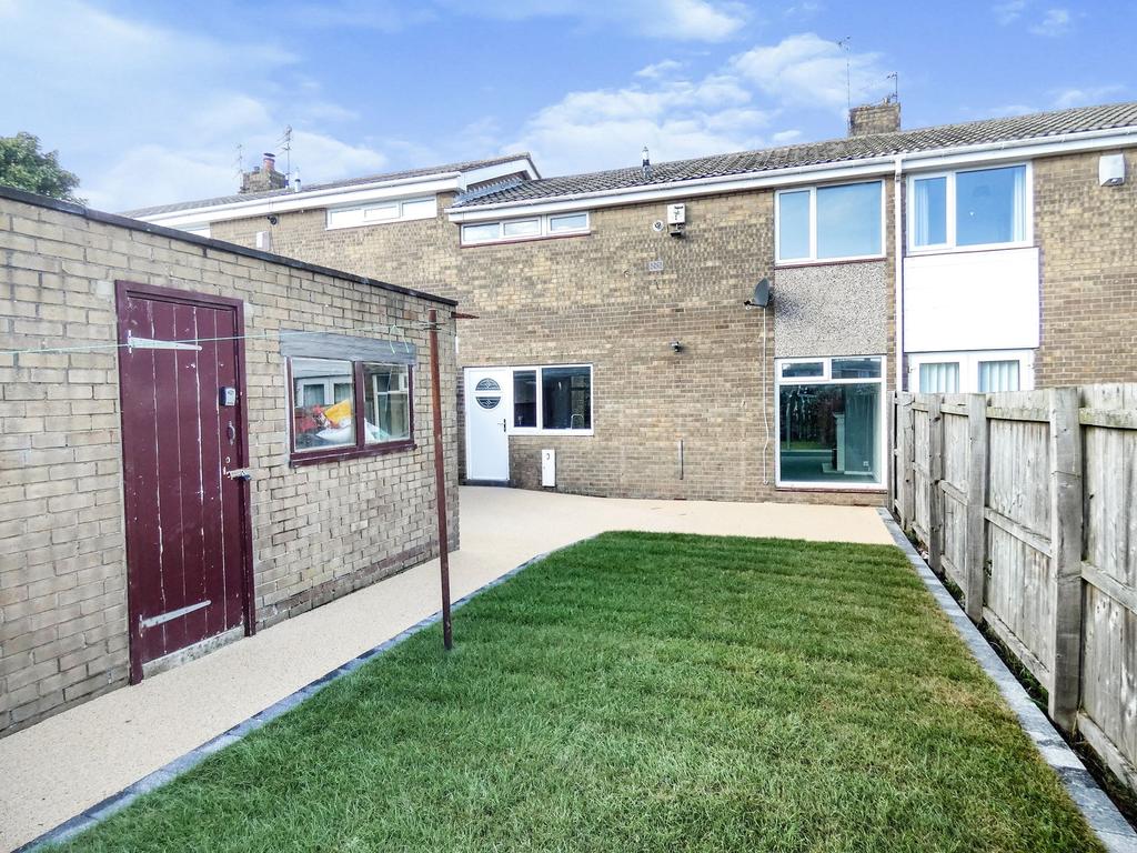 Glendale Road, North Seaton, Ashington, Northumberland, NE63 9SN 3 bed terraced house for sale