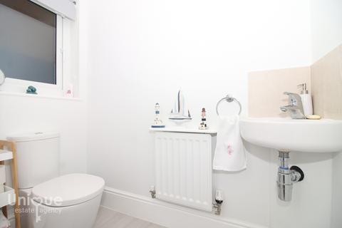 1 Cardinal Close, Fleetwood, FY7 6HA