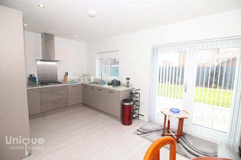 1 Cardinal Close, Fleetwood, FY7 6HA