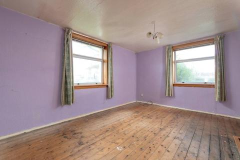 10b Niddrie Mill Crescent, Edinburgh, EH15 3ES