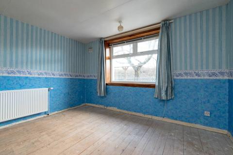 10b Niddrie Mill Crescent, Edinburgh, EH15 3ES