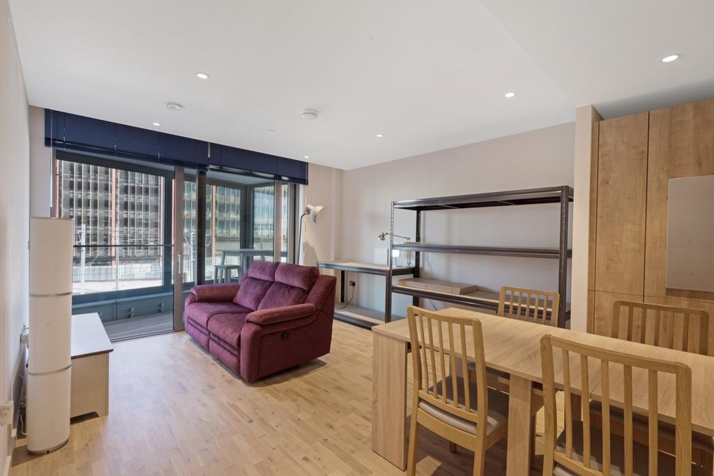 Onyx Apartments, King's Cross, London... 1 bed apartment £2,167 pcm