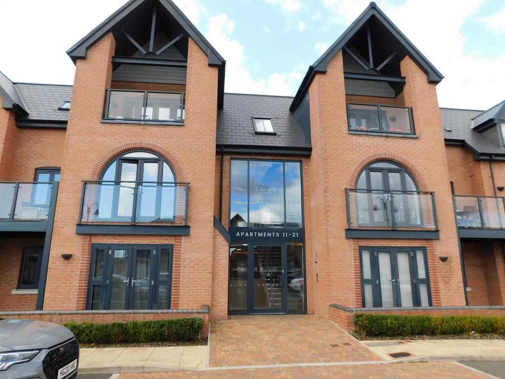 Barton Marina, Barton Under Needwood 2 bed apartment £1,000 pcm (£231 pw)