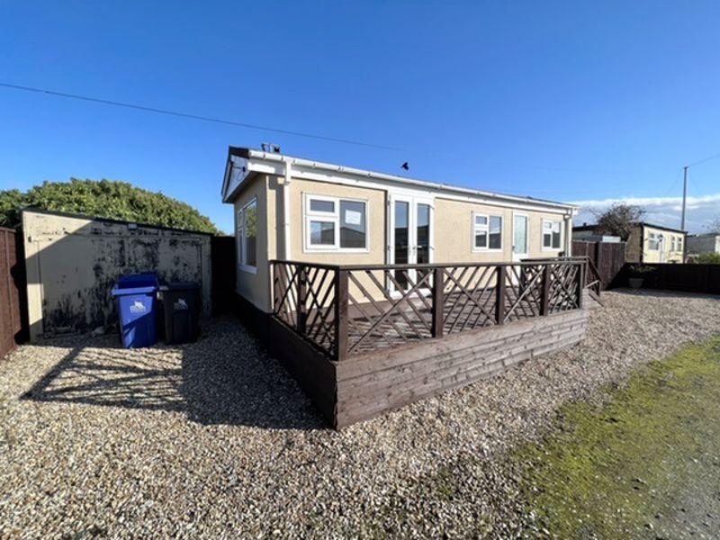 EPPERSTONE RESIDENTIAL CARAVAN PARK, HUMBERSTON 1 bed bungalow for sale ...