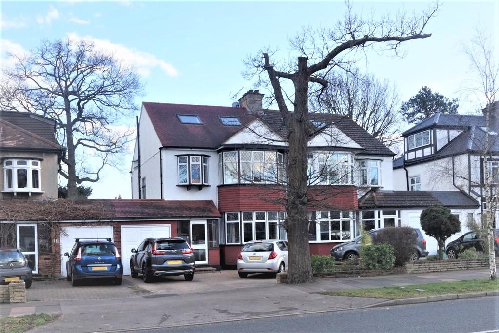 The Avenue, West Wickham 4 bed semidetached house £875,000