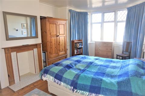 82 The Avenue, West Wickham, BR4 0DZ