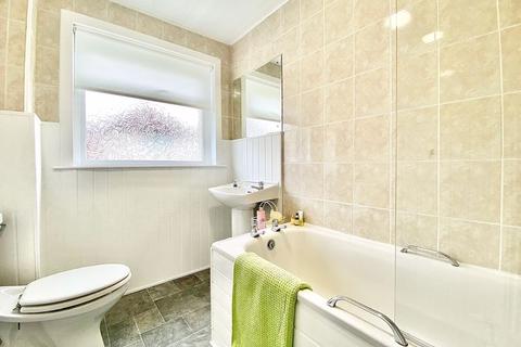 102a Glendale Crescent, Ayr, KA7 3RX