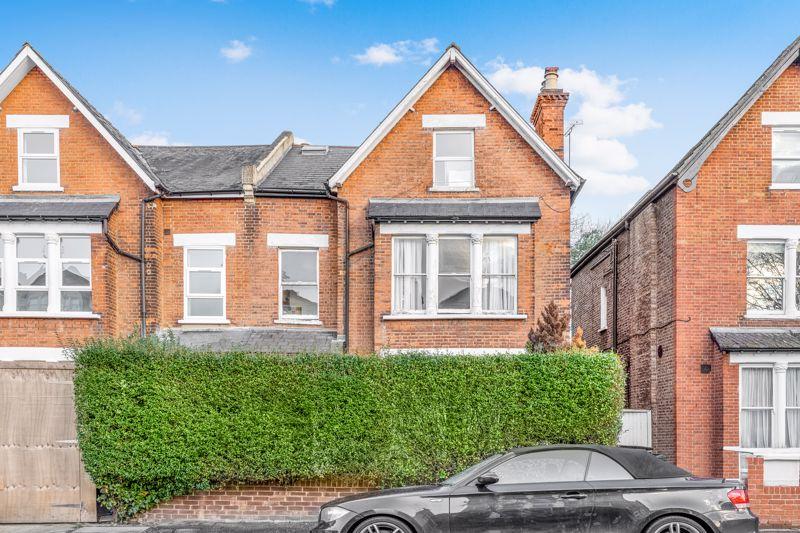 Fassett Road, Kingston Upon Thames 2 bed apartment £645,000