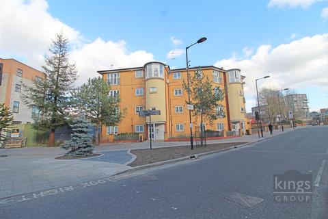 Flat 5, 31b Eastway, London, E9 5JQ