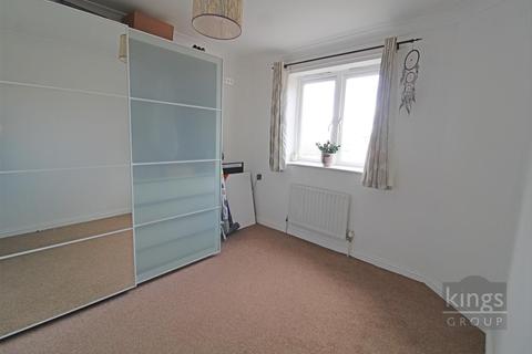 Flat 5, 31b Eastway, London, E9 5JQ