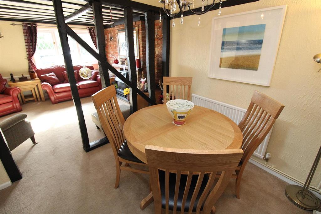 Maldon Road, Great Baddow 3 bed house £375,000